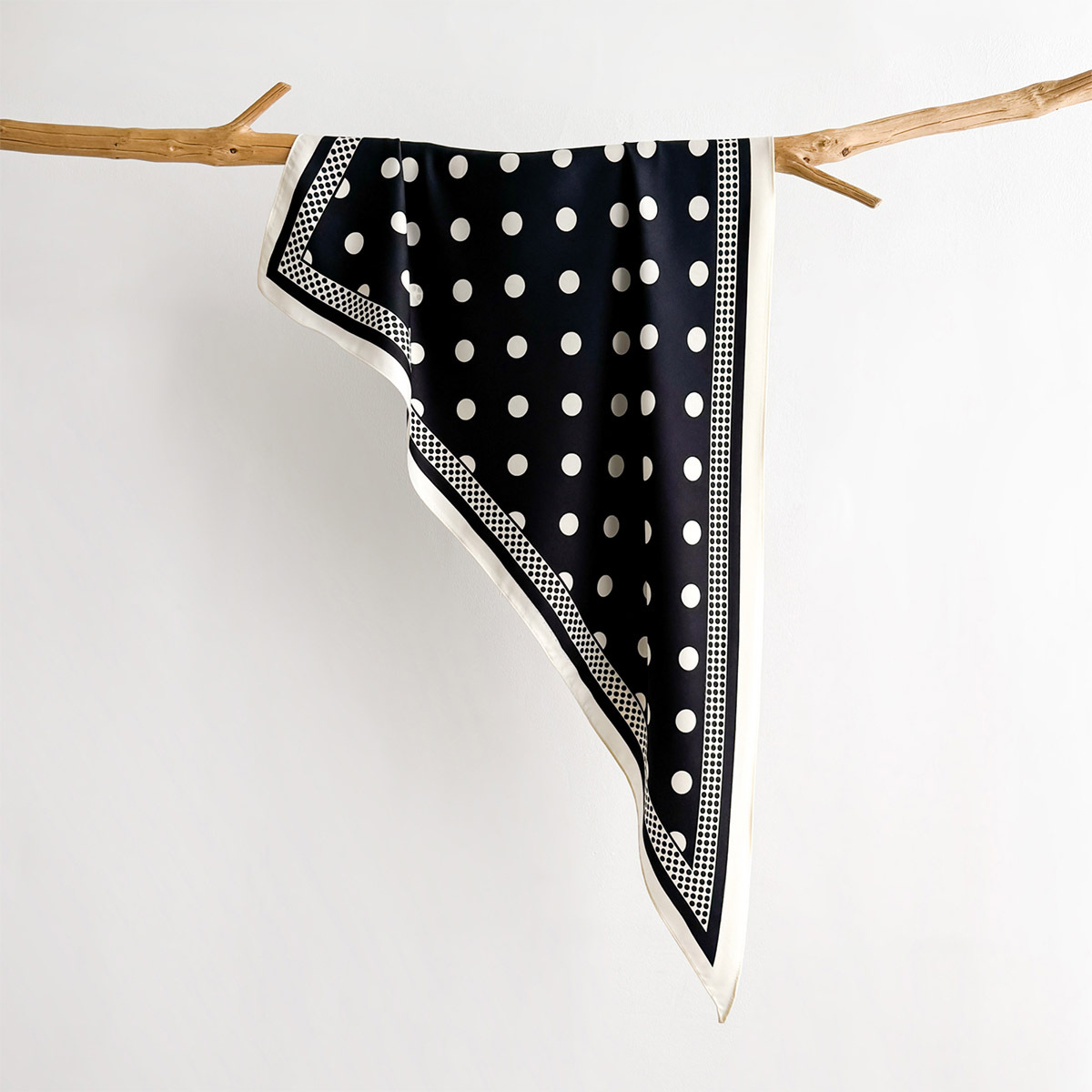 Trendy Bandana 100% Mulberry T - Ascot Neck Scarf review and price
